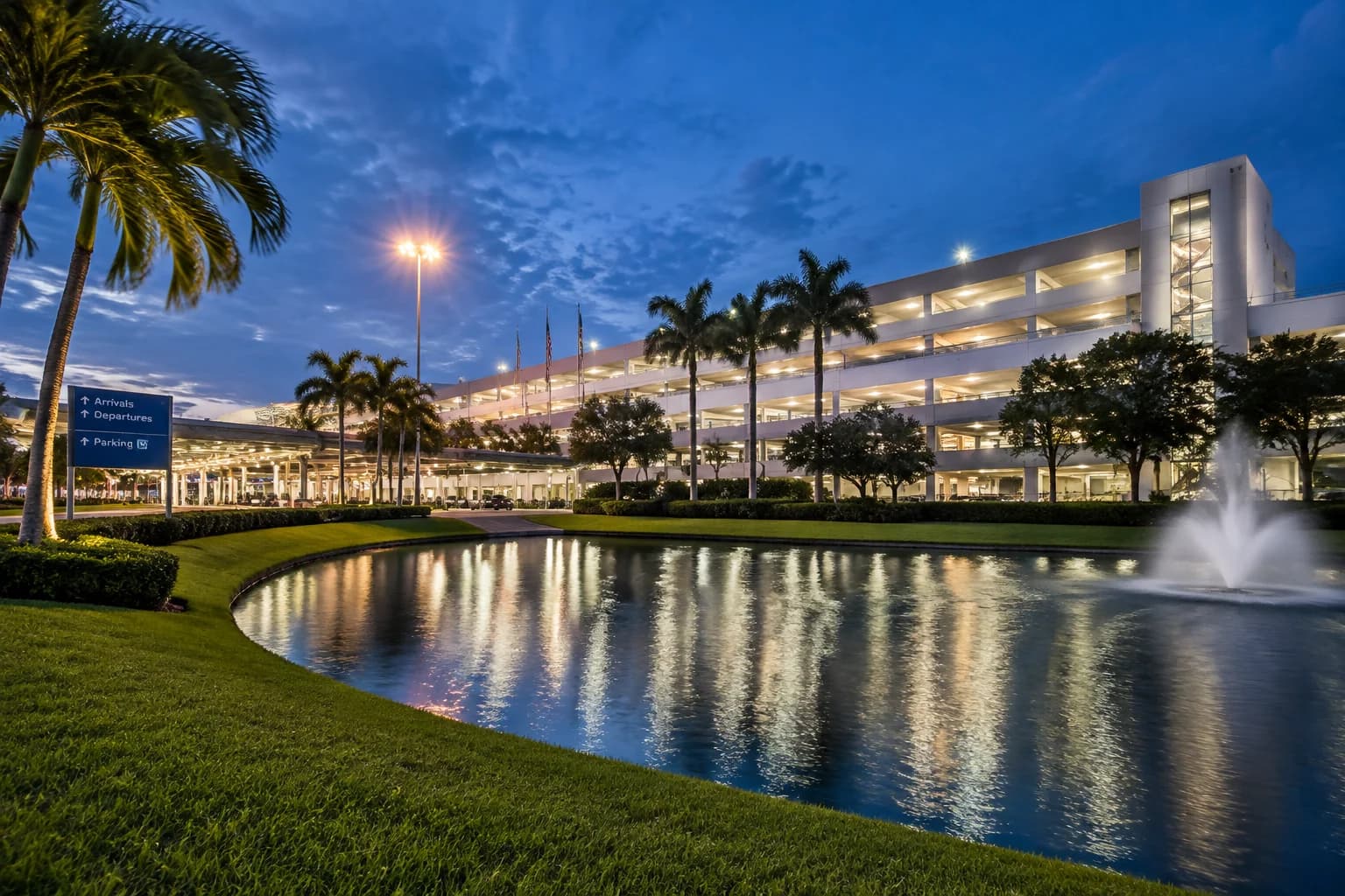 Luxury car service at Palm Beach International Airport (PBI)